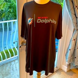 Dolphins team apparel size L